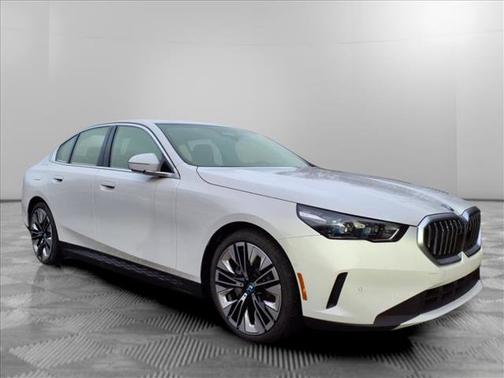 2025 BMW i5 xDrive40