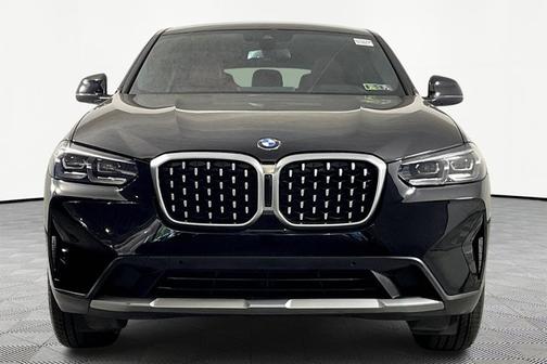 2023 BMW X4 xDrive30i