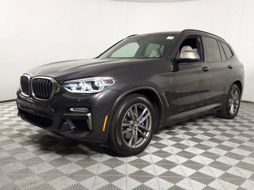 Photo 3 of 32 of 2019 BMW X3 M40i