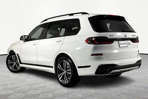 2026 BMW X7 M60i