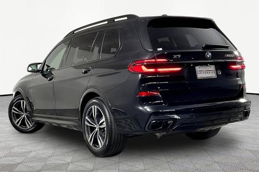 Black Sapphire Metallic 2026 BMW X7 M60i