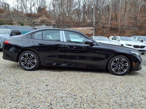 2025 BMW 530 530i xDrive