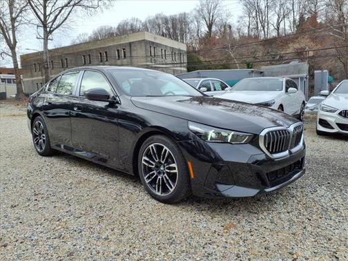 2025 BMW 530 530i xDrive
