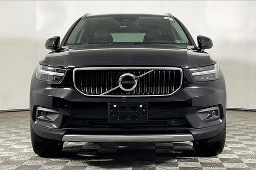 2021 Volvo XC40 Momentum