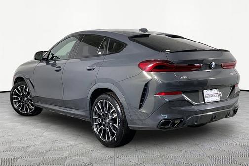 2024 BMW X6 M60i