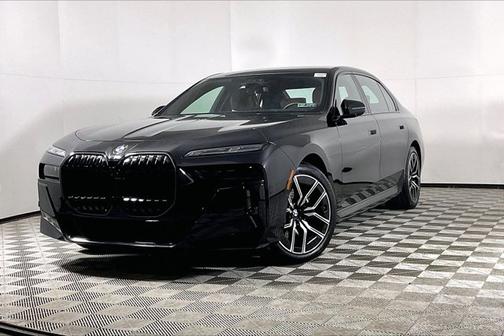 2025 BMW 760 760i xDrive