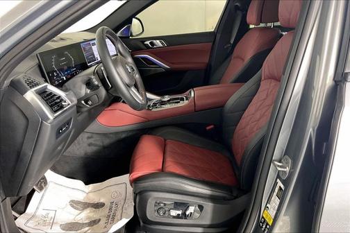 2024 BMW X6 M60i