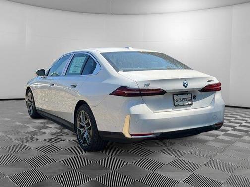 2024 BMW i5 eDrive40
