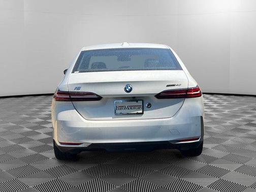2024 BMW i5 eDrive40