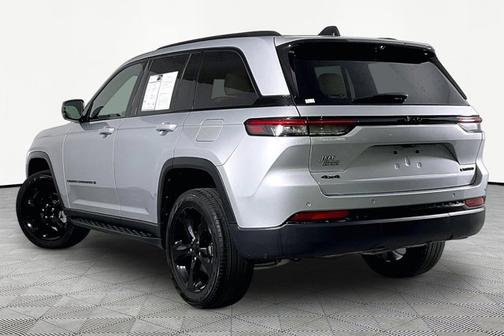 Silver Zynith 2024 Jeep Grand Cherokee Limited