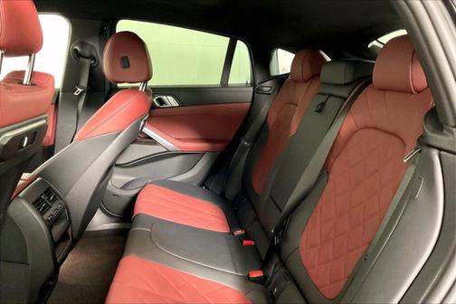 2024 BMW X6 xDrive40i