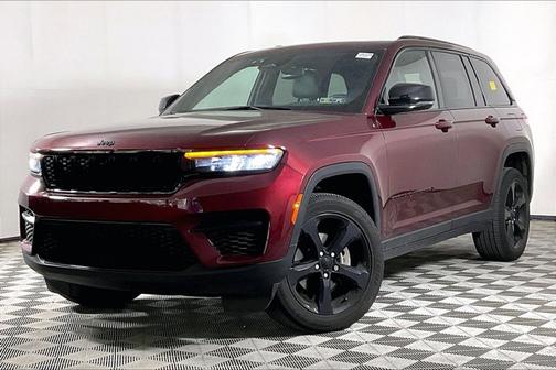 Velvet Red Pearlcoat 2023 Jeep Grand Cherokee Altitude X