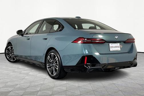 2026 BMW 530 530i xDrive