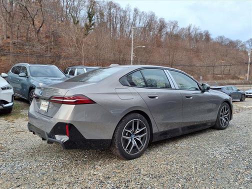 2024 BMW i5 eDrive40