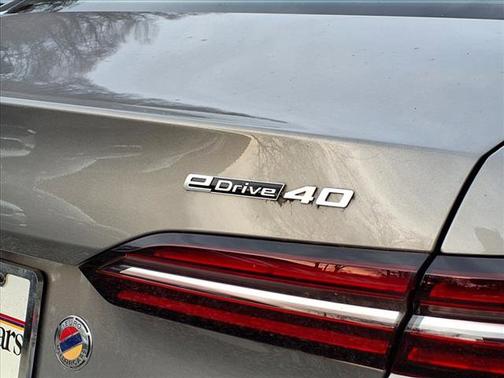 2024 BMW i5 eDrive40
