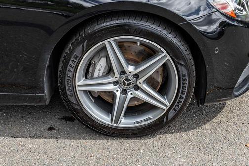 Black 2017 Mercedes-Benz E-Class E 300