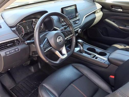 2019 Nissan Altima 2.5 SR for sale in Simsbury, CT - image 13