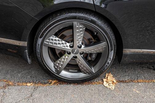 Vik Black 2023 Genesis G80 3.5T Sport