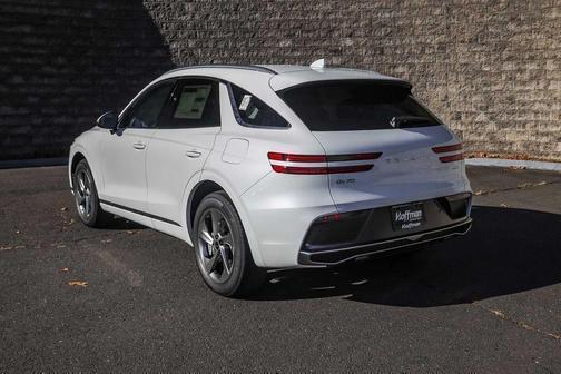 2026 Genesis GV70 2.5T