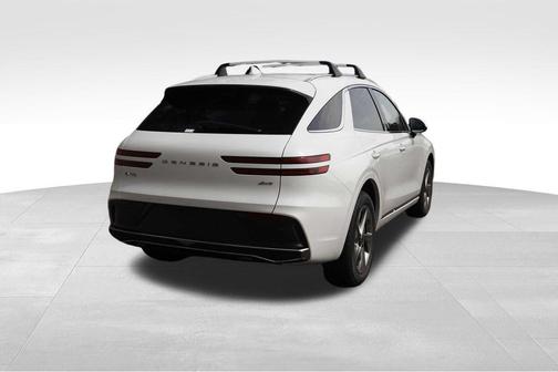 Uyuni White 2026 Genesis GV70 2.5T