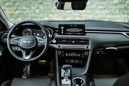 2026 Genesis G70 2.5T Standard