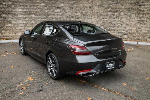 2026 Genesis G70 2.5T Standard