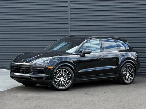 2025 Porsche Cayenne Base