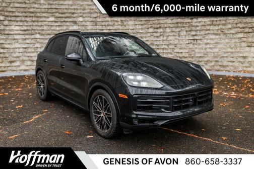 2025 Porsche Cayenne Base