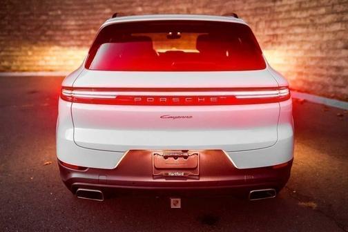 2024 Porsche Cayenne Base