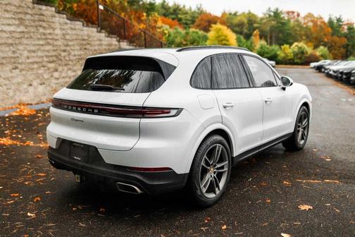 2024 Porsche Cayenne Base