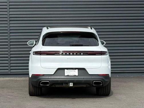 2024 Porsche Cayenne Base