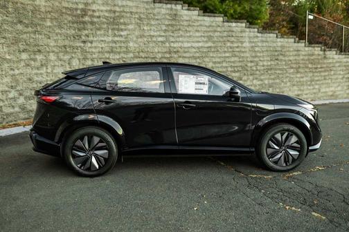 2024 Nissan ARIYA ENGAGE