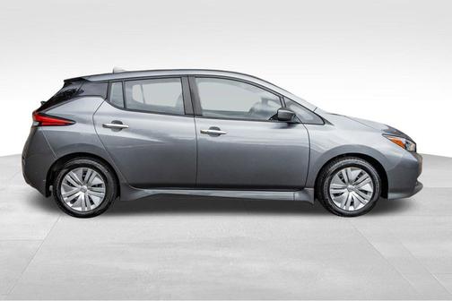 Gun Metallic 2023 Nissan Leaf S