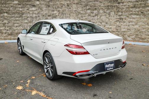 2026 Genesis G70 2.5T Standard