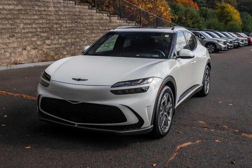 2025 Genesis GV60 Standard