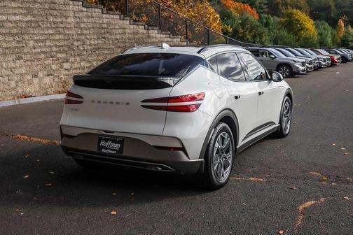 2025 Genesis GV60 Standard