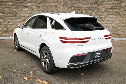 2026 Genesis GV70 2.5T