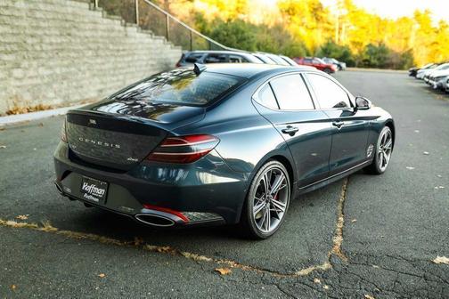 2024 Genesis G70 2.5T