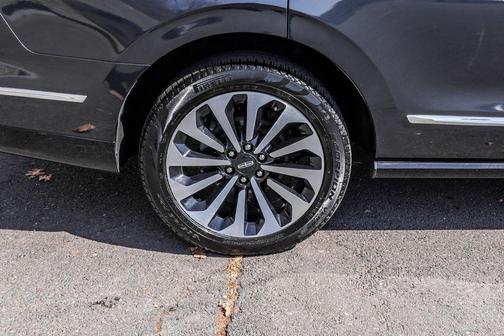 Blue Metallic 2022 Lincoln Navigator Reserve
