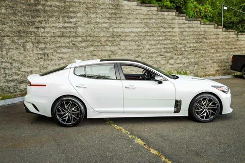 2022 Kia Stinger GT-Line