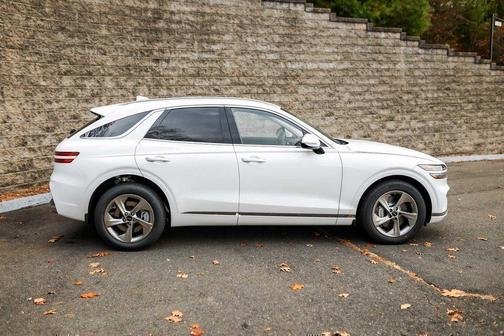 2026 Genesis GV70 2.5T