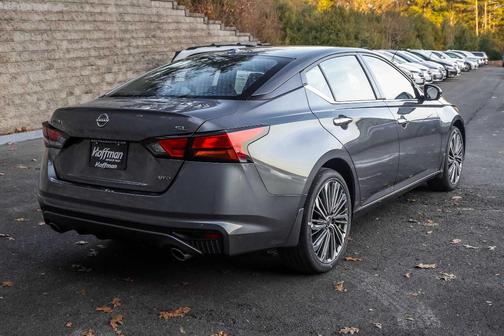 2025 Nissan Altima SL