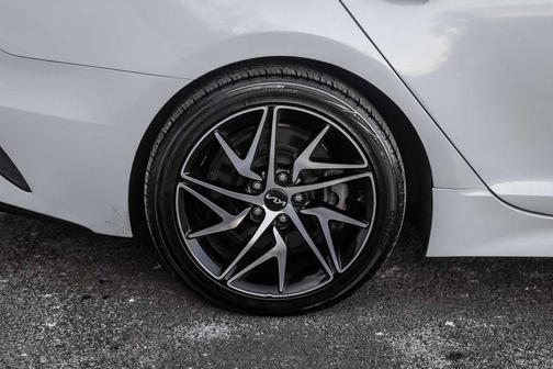 Snow White Pearl 2022 Kia Stinger GT-Line