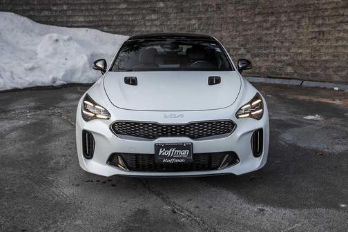 Snow White Pearl 2022 Kia Stinger GT-Line