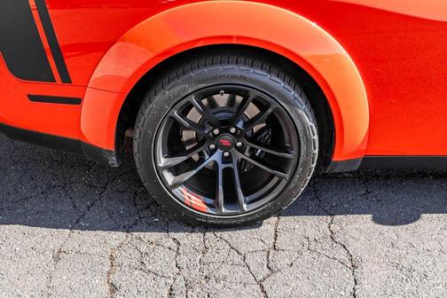 Go Mango! 2023 Dodge Challenger R/T Scat Pack