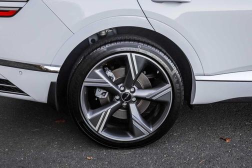 2025 Genesis GV80 2.5T Prestige