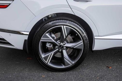 2025 Genesis GV80 2.5T Prestige