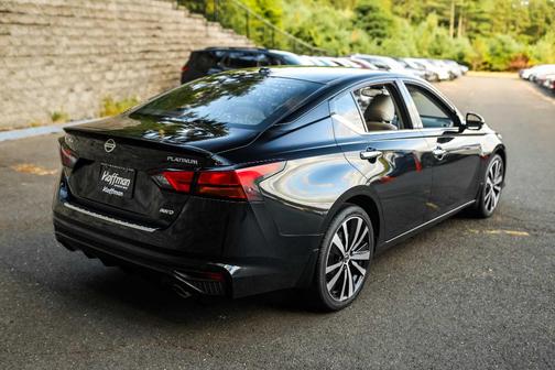 2022 Nissan Altima 2.5 Platinum