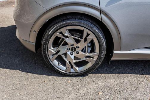 Savile Silver 2023 Genesis GV60 Performance