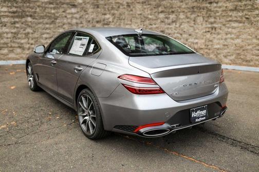 2026 Genesis G70 2.5T Standard